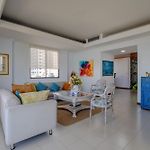 Amplia Habitacion Con Vista Al Mar Y Bano Privado