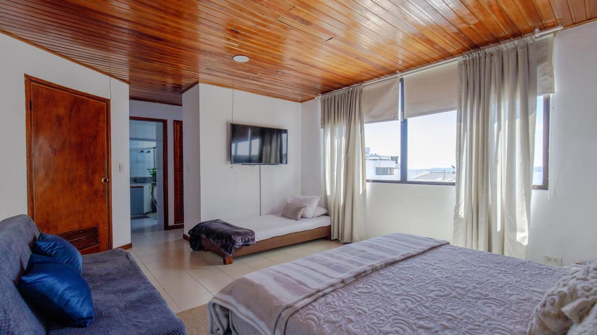 Amplia Con Vista Al Mar Y Bano Privado Homestay