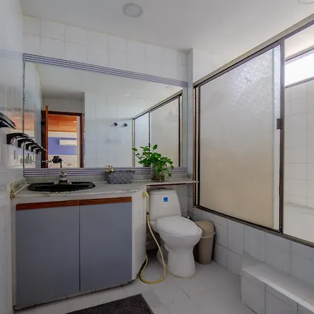 Homestay Amplia Con Vista Al Mar Y Bano Privado Cartagena
