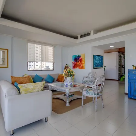Homestay Amplia Con Vista Al Mar Y Bano Privado *