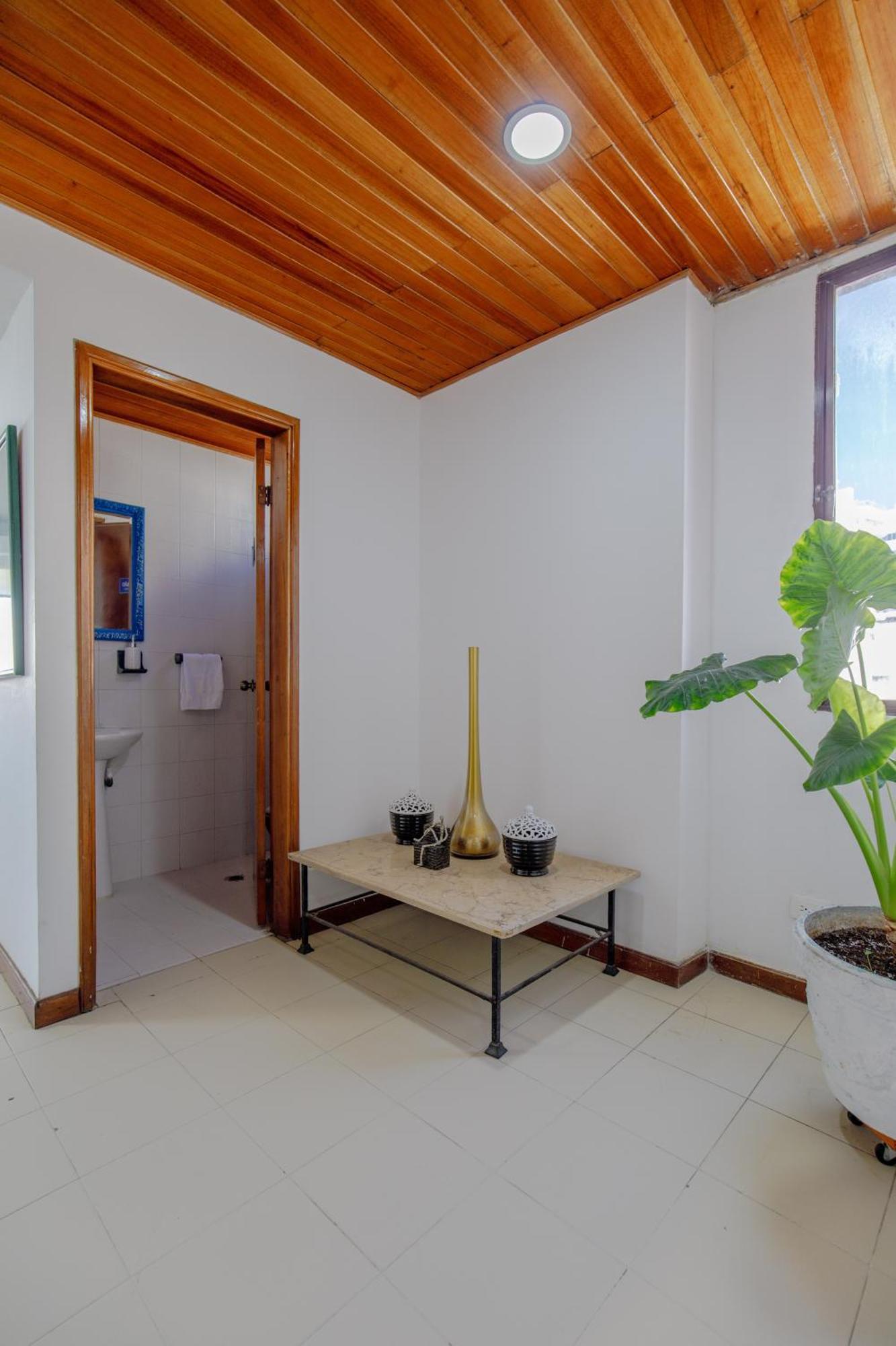 Amplia Habitación Con Vista Al Mar Y Baño Privado Cartagena