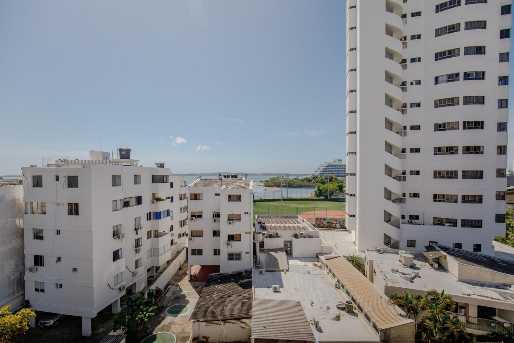 Habitación en casa particular Amplia Habitación Con Vista Al Mar Y Baño Privado *