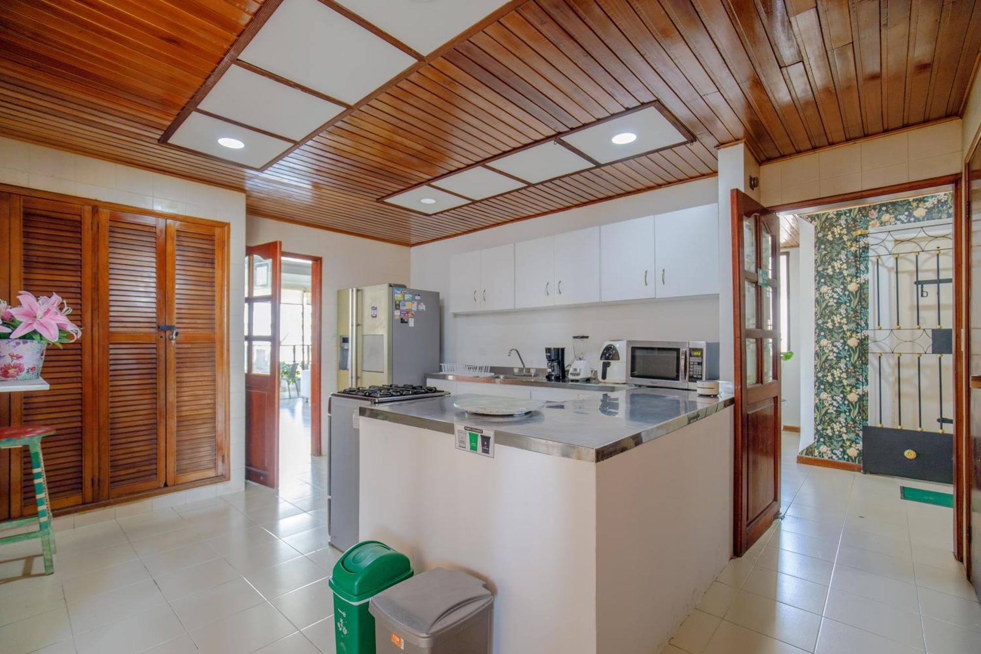 Amplia Habitación Con Vista Al Mar Y Baño Privado Cartagena